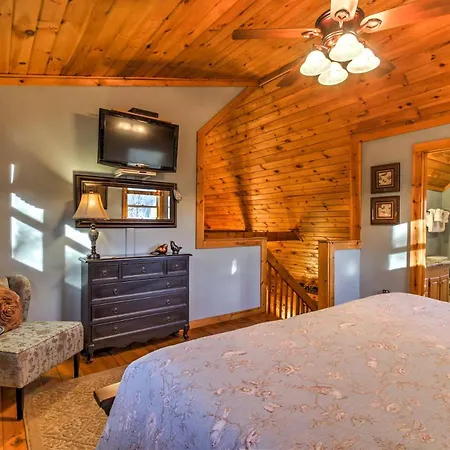 Villa Cozy Nest Gatlinburg Cabin With Porch And Jacuzzi!
